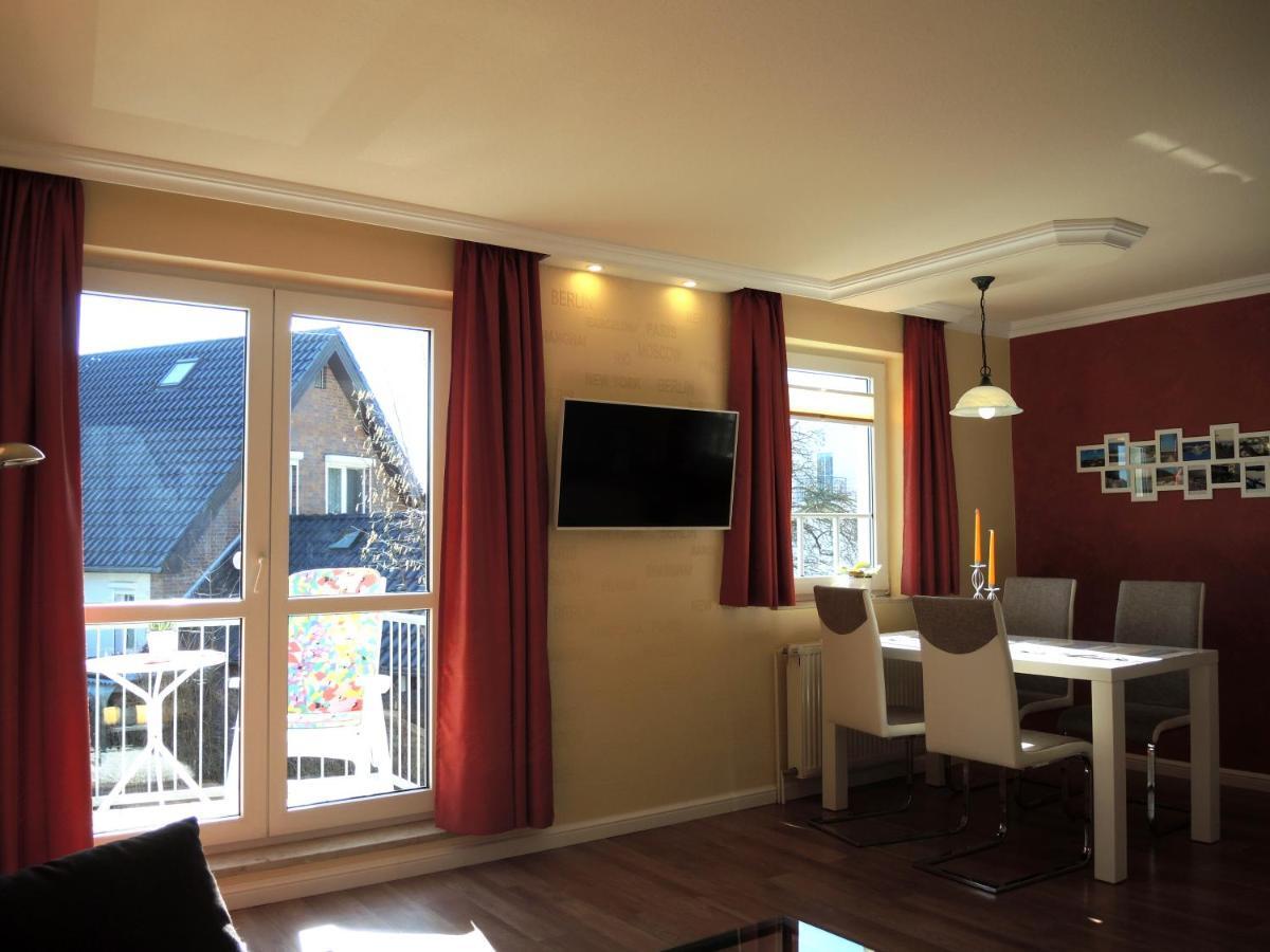 Haus Aquamarina - FeWo mit Balkon Heringsdorf  Ruang foto
